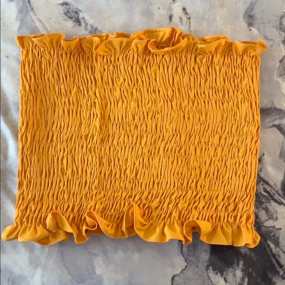 yellow stretchy crop top